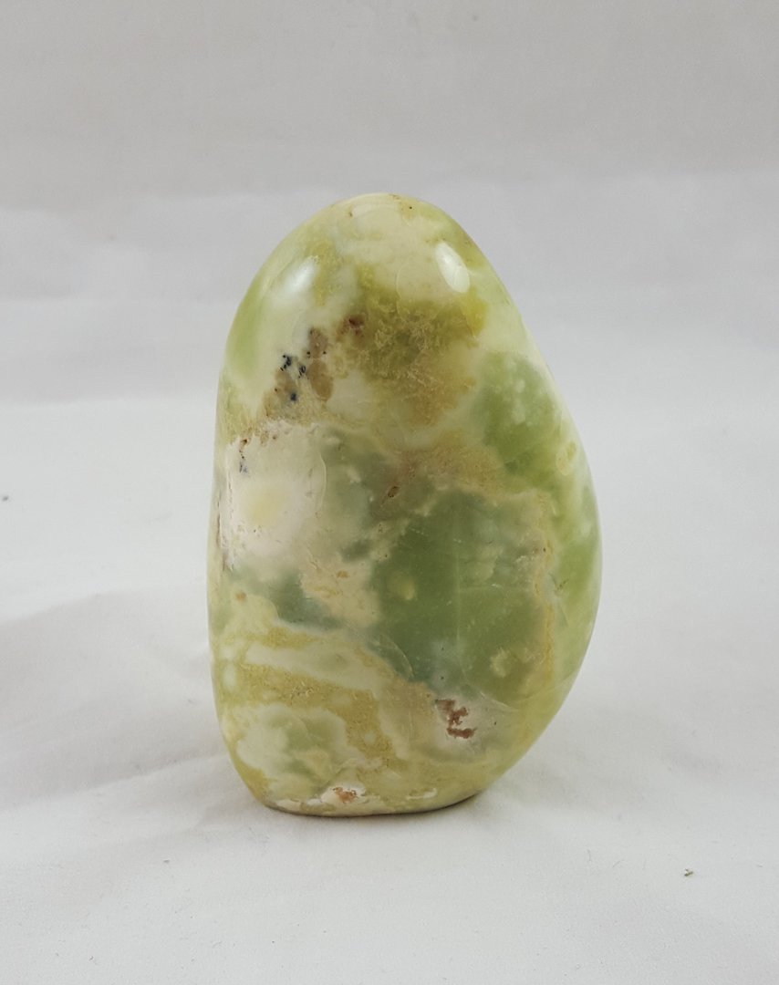 OPALE VERTE DES ANDES - morceau d'opale verte des Andes forme libre
