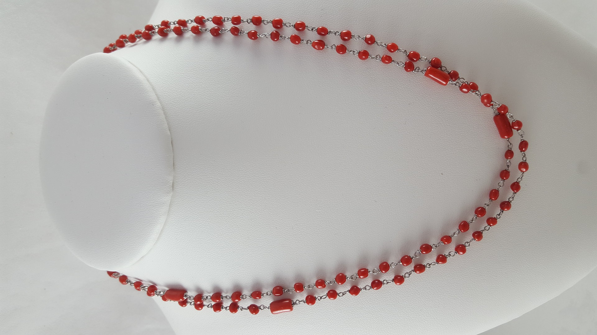 CORAIL ROUGE DE MEDITERRANEE - collier grand sautoir en perles rondes et tubes