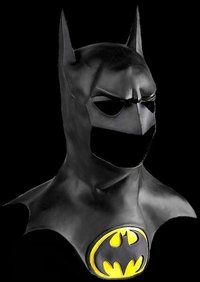 Batmanschablone mit cowel und Emblem