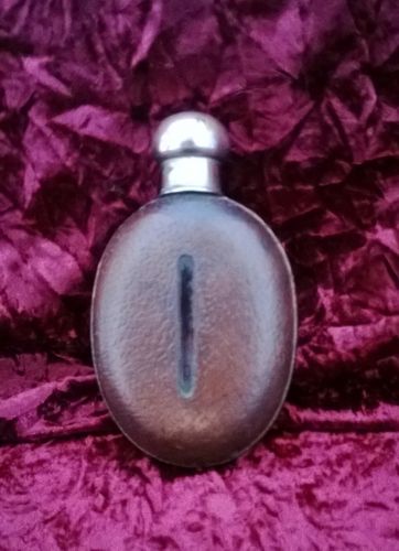 Small hip flask, early 20th century