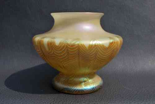 VERKOCHT Art Nouveau vaas, gemaakt rond 1900 door de Glasfabriek Loetz te Klostermühle